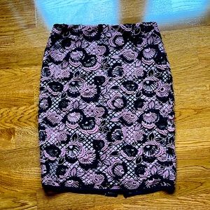 Gorgeous Ann Taylor Petite inlay skirt
